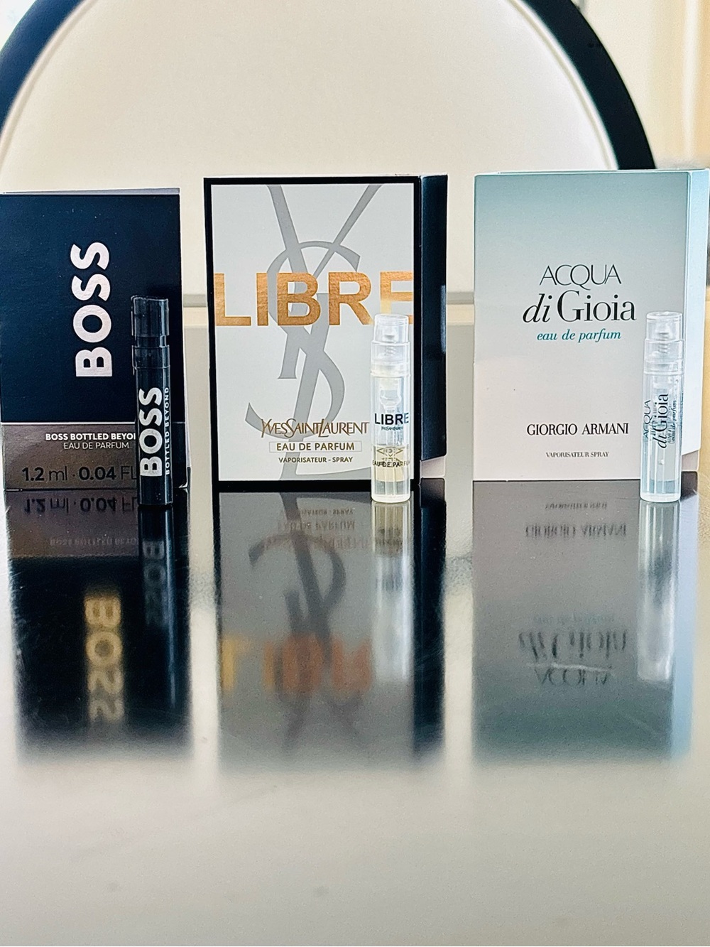 Fragrance Sample Discovery Set of 9 Different Scents - Picture 3 of 4